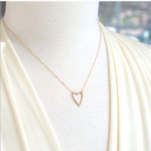 LAST 1! Heart Dainty Necklace Gold Tone SO PRETTY!